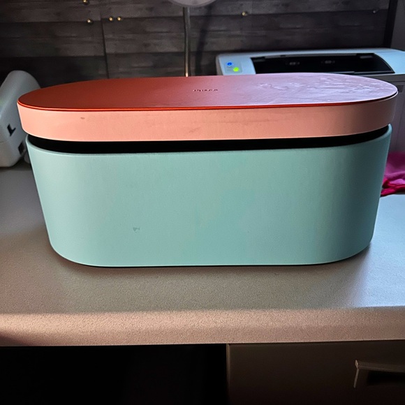 Dyson Limited Edition Airwrap Multi Styler in Ceramic Pop - Picture 5 of 5